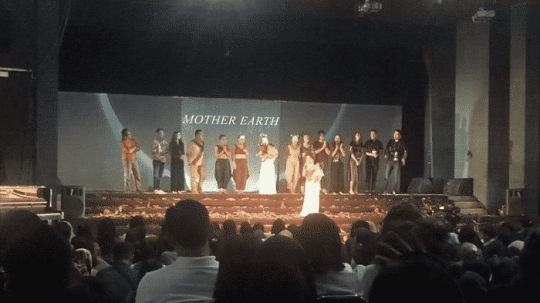 Mother Earth Sukses Pukau Penonton dengan Kolaborasi Tiga Seni